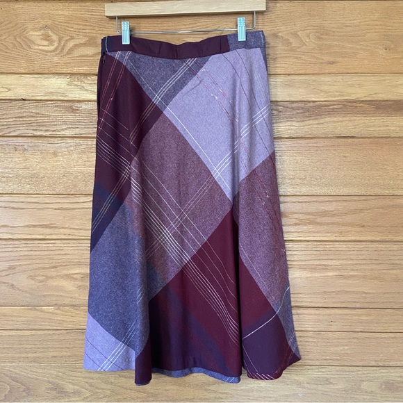 Vintage 70s red burgundy purple plaid skirt - Picture 4 of 5